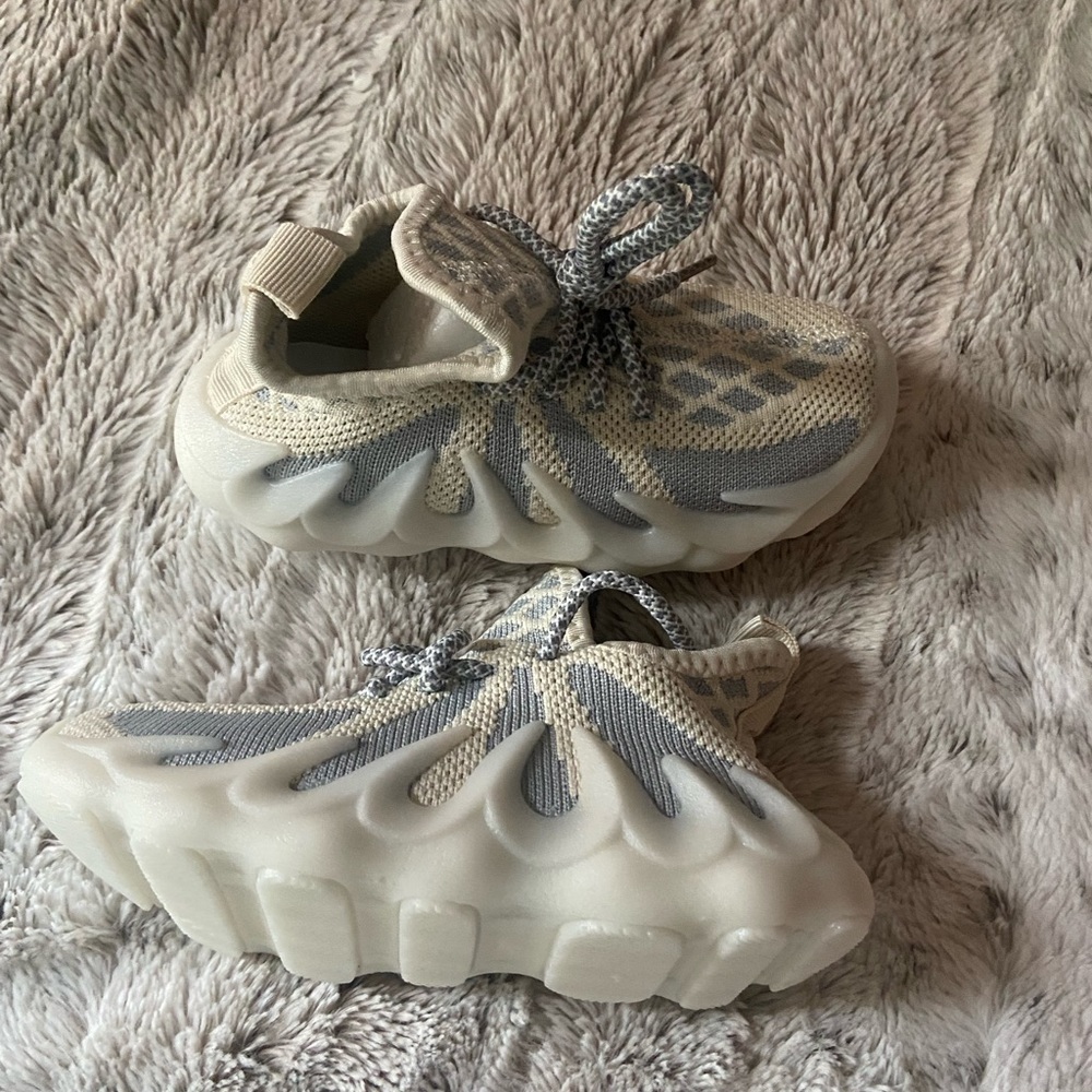 Kids yezzy style shoes